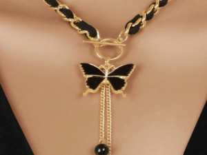 Colar preto Borboleta