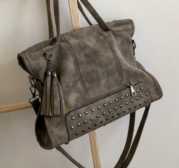 Mala cor Taupe em camurça com fecho
