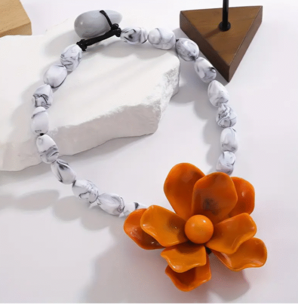 Colar Flor Laranja