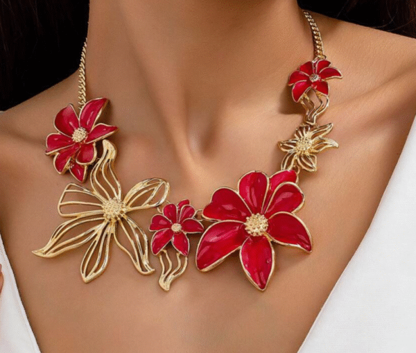 Colar flor vermelho lacado