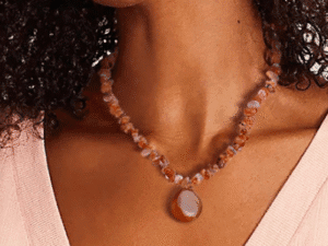 Colar de Olho de Tigre Natural com Pendente – Proteção & Confiança