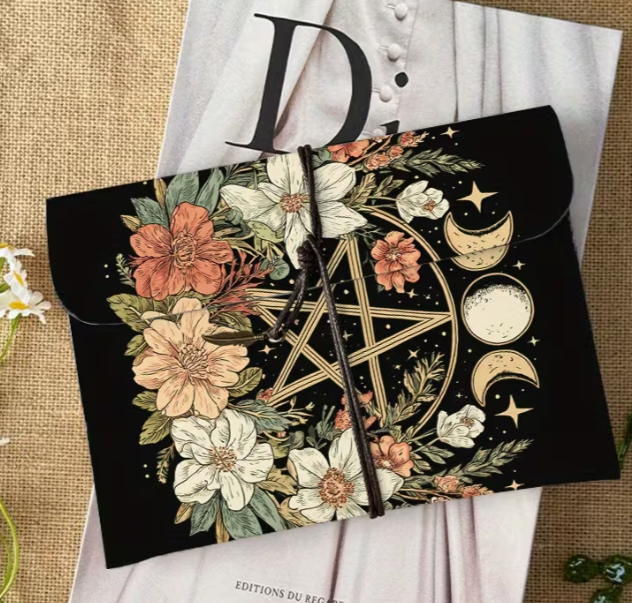 Bolsa Protetora para E-Reader – Design Floral Místico com Pentagrama e Lua 🌙✨ - Image 2